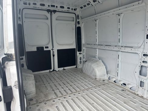 Used 2025 RAM ProMaster 2500 w/ Convenience Group FWD image 32