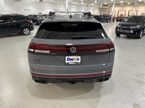 New 2026 Volkswagen Atlas Cross Sport SEL R-Line AWD/4WD image 8
