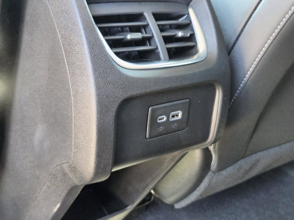 Used 2024 Chevrolet Blazer LT FWD image 13