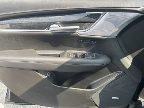 Certified 2023 Cadillac XT5 Premium Luxury FWD image 24