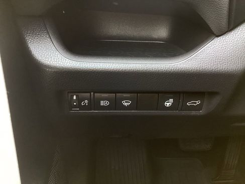 Used 2021 Toyota RAV4 TRD Off-Road w/ TRD Off-Road Weather Package AWD/4WD image 17