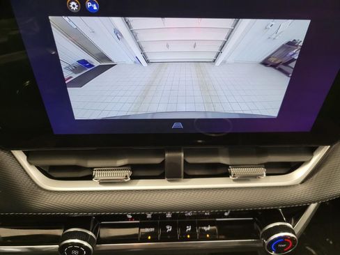 Used 2025 Chevrolet Equinox LT image 15