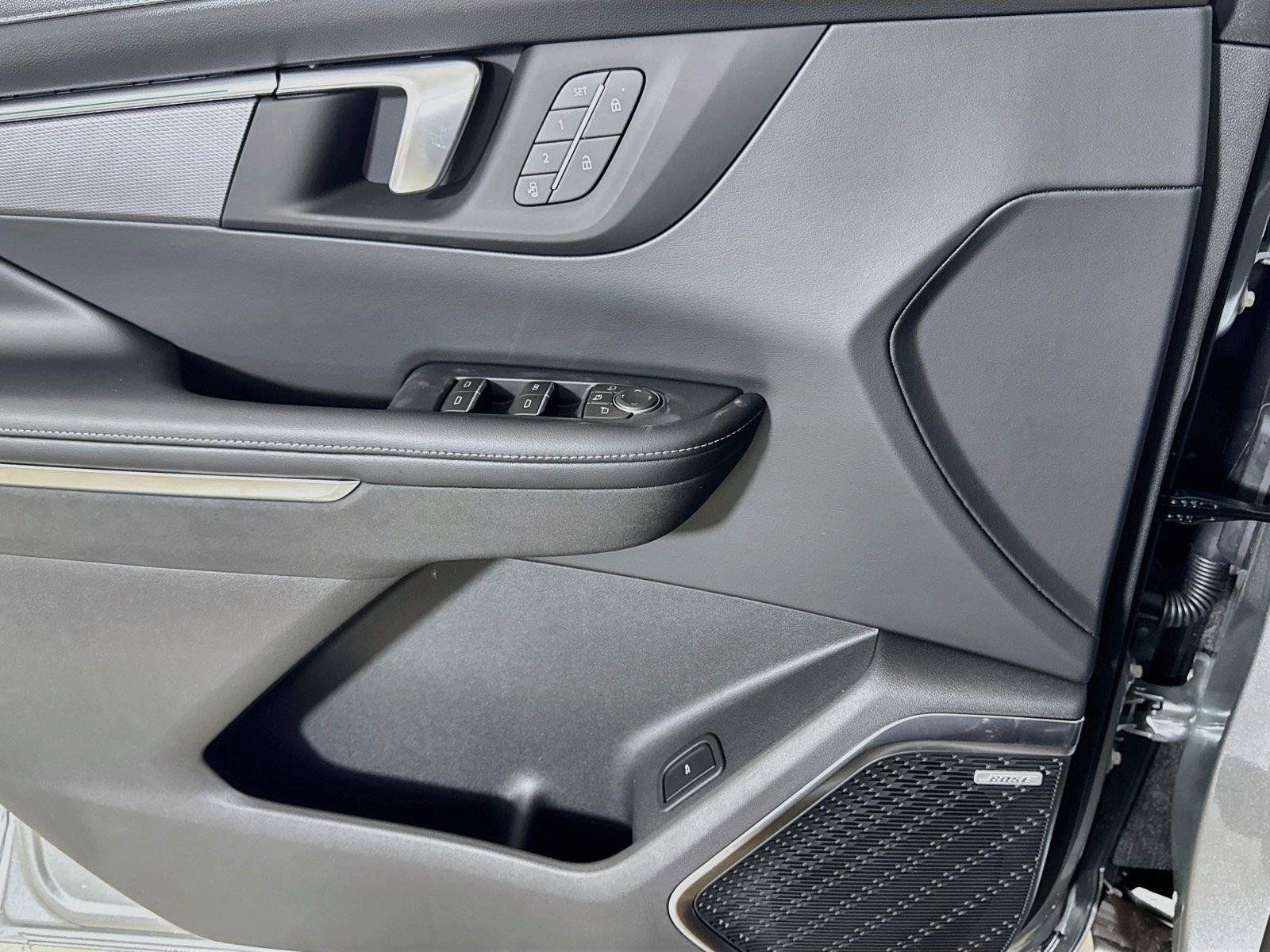 New 2027 Buick Enclave Sport Touring w/ Power Package FWD image 16