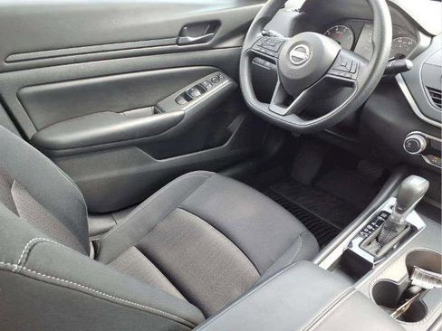 Certified 2025 Nissan Altima 2.5 S image 9