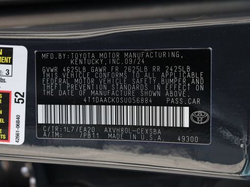 Used 2025 Toyota Camry SE FWD image 33
