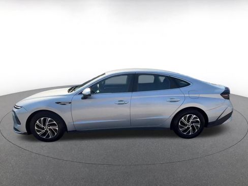 Used 2026 Hyundai Sonata Blue FWD image 10