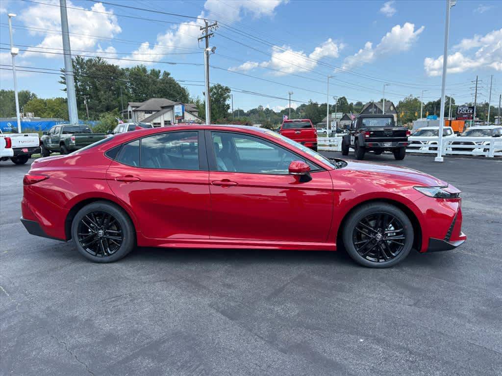 Used 2026 Toyota Camry SE w/ Convenience Package FWD image 2