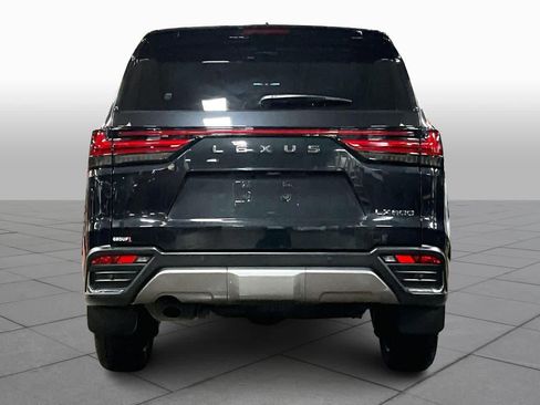 Used 2025 Lexus LX 600 4WD w/ Luxury Package image 4