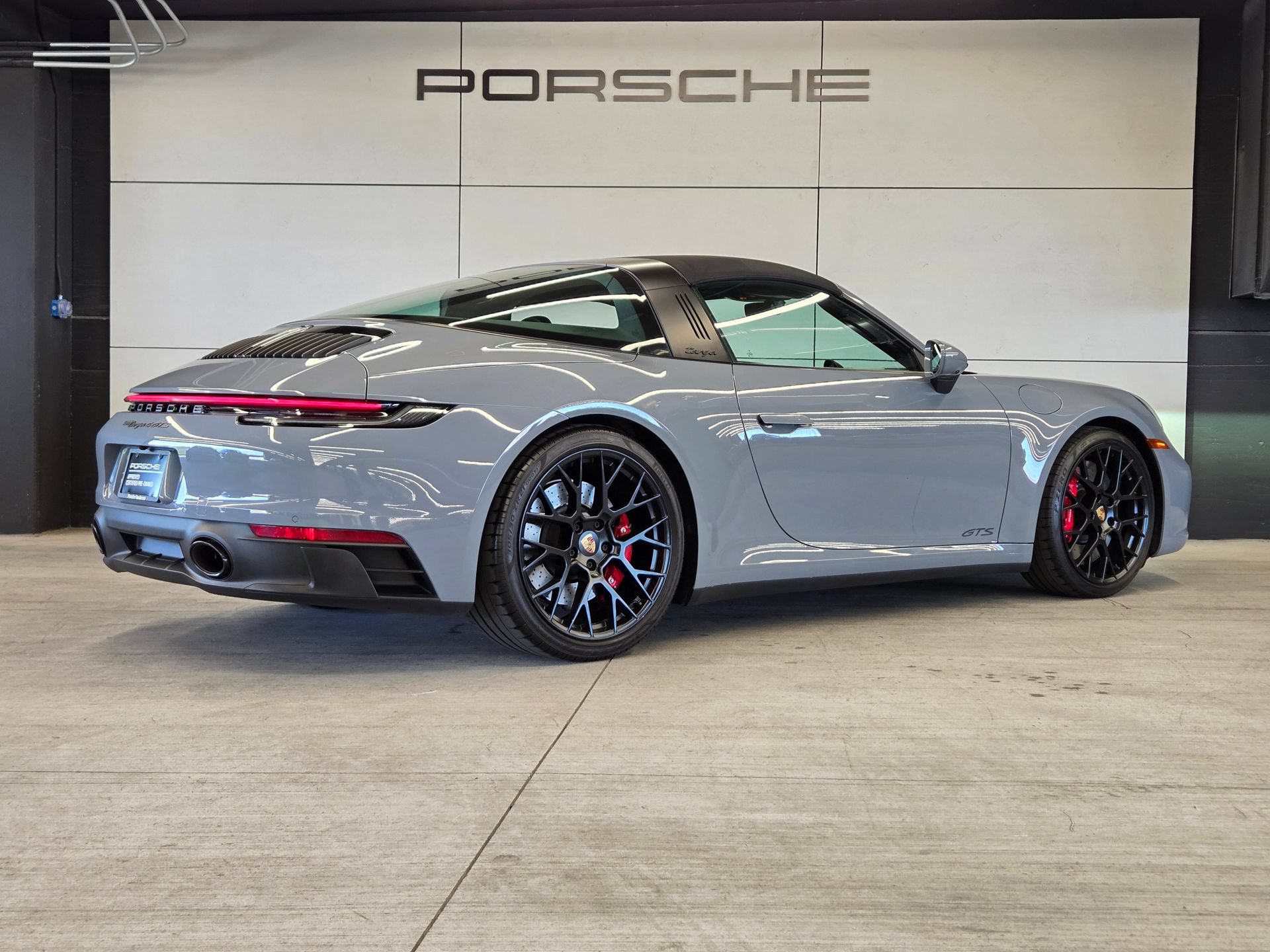 Certified 2024 Porsche 911 Targa 4 GTS AWD/4WD image 6