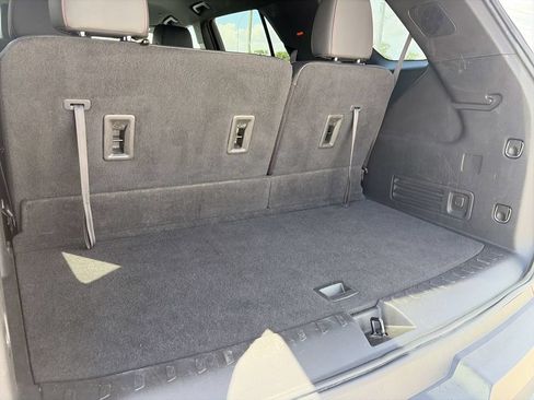 Certified 2023 Chevrolet Traverse RS FWD image 32