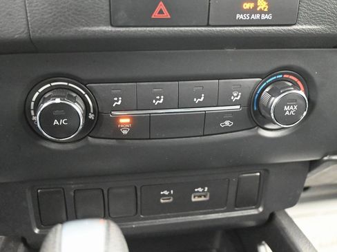 Used 2022 Nissan Frontier S image 14
