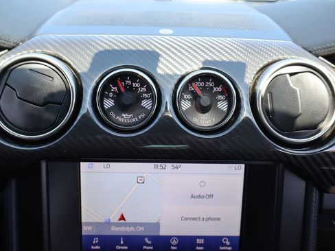 Used 2021 Ford Mustang Shelby GT500 w/ Carbon Fiber Track Pack RWD image 16