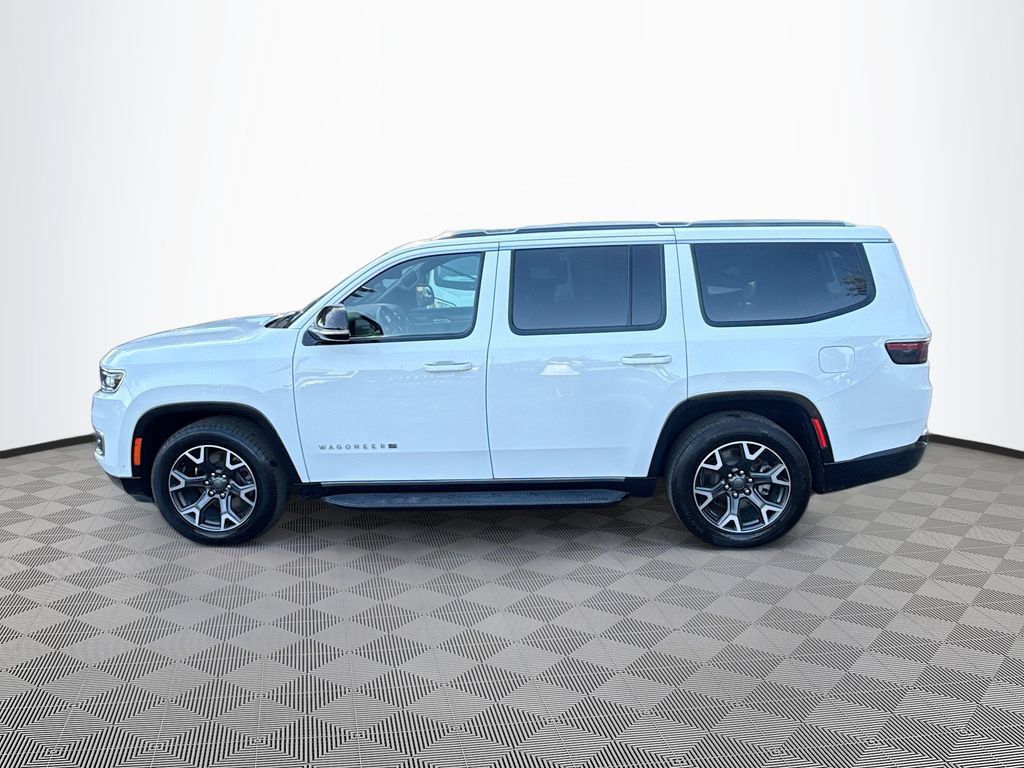 Used 2024 Jeep Wagoneer Series III AWD/4WD image 9
