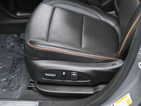 Used 2023 GMC Acadia AT4 w/ Technology Package image 12