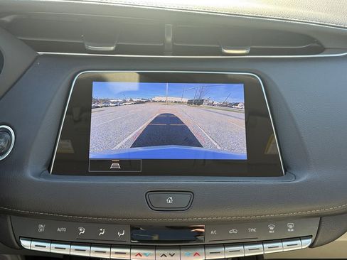 Used 2022 Cadillac XT4 Luxury w/ Cold Weather Package image 20