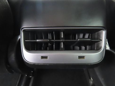 Used 2018 Tesla Model 3 Long Range RWD image 26