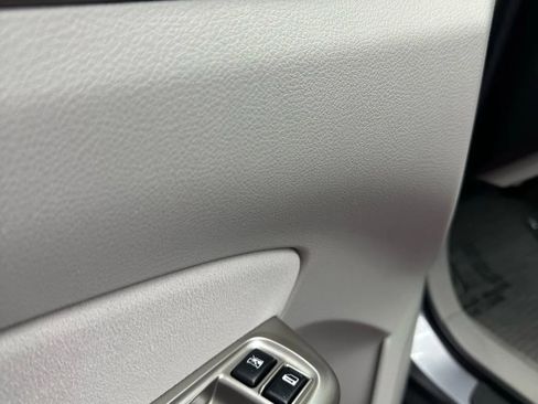 Used 2009 Subaru Forester 2.5X Limited image 10