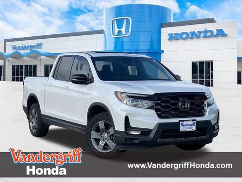 Used 2024 Honda Ridgeline TrailSport image 1