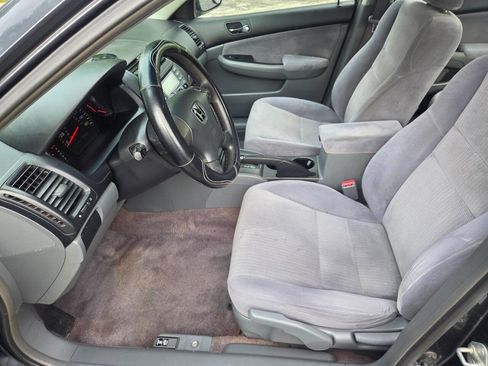 Used 2004 Honda Accord LX image 5