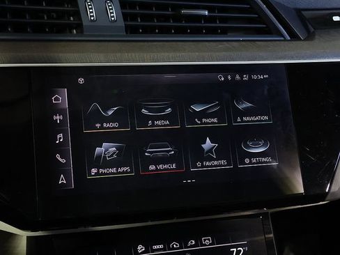 Used 2024 Audi Q8 e-tron Premium Plus w/ Premium Plus Package AWD/4WD image 19
