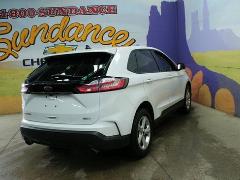 Used 2020 Ford Edge SE image 8
