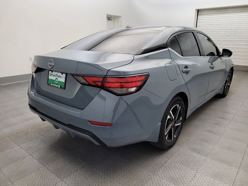 Used 2025 Nissan Sentra SV FWD image 9