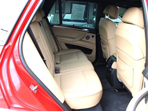Used 2012 BMW X5 M image 20