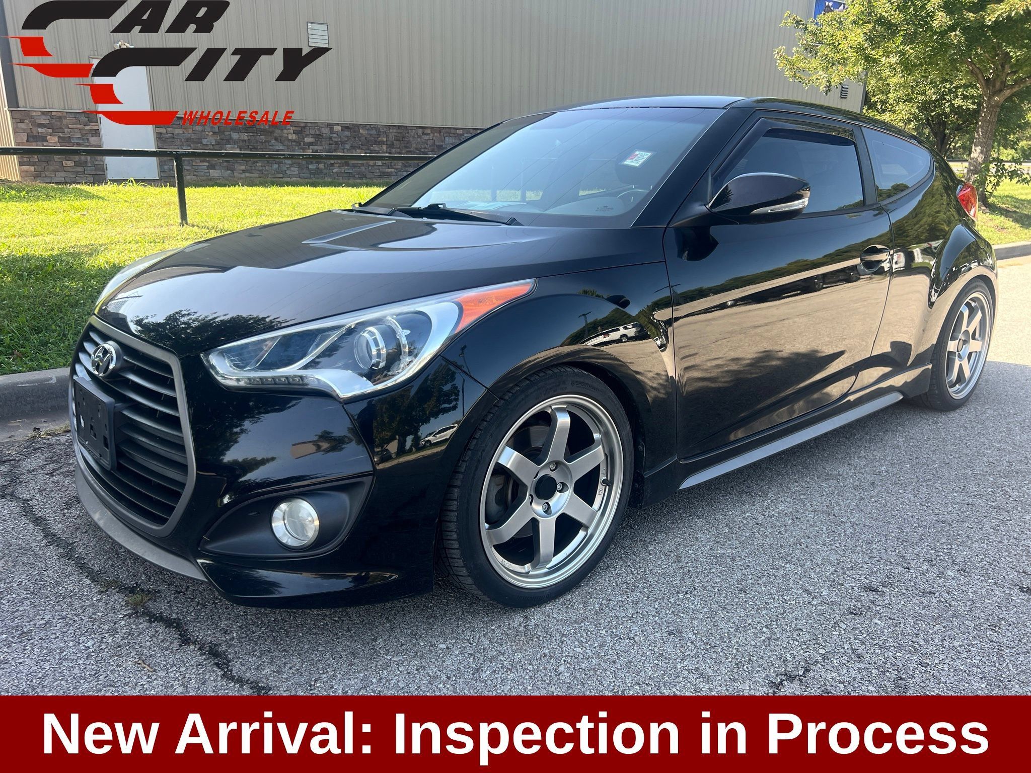 Used 2016 Hyundai Veloster Turbo FWD image 1