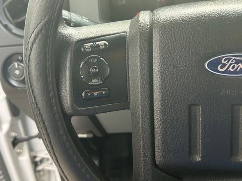 Used 2016 Ford F550 2WD Regular Cab Super Duty image 28