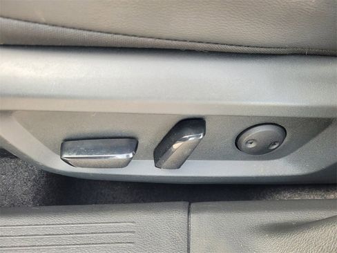 Used 2021 Nissan Rogue SL image 4