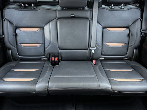 Used 2023 GMC Sierra 1500 AT4 w/ AT4 Premium Package image 15