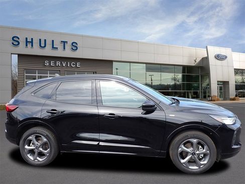 Certified 2023 Ford Escape ST-Line Select w/ Tech Pack #2 image 4