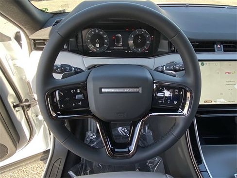 New 2026 Land Rover Range Rover Evoque S image 7