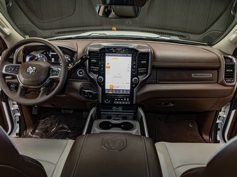 Used 2025 RAM 3500 Laramie w/ Max Tow Package image 20