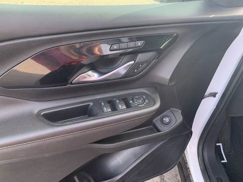 Used 2022 GMC Terrain AT4 image 18