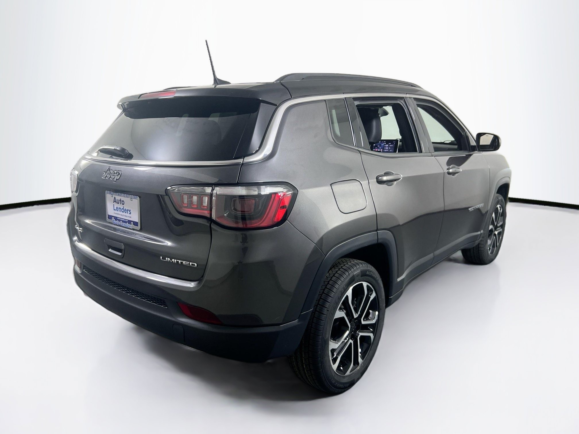 Used 2023 Jeep Compass Limited AWD/4WD image 5