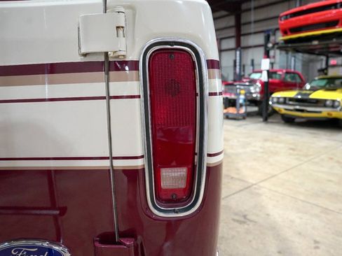Used 1987 Ford E-150 and Econoline 150 RWD image 38