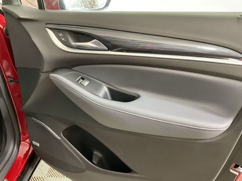 Used 2024 Buick Enclave Premium image 26