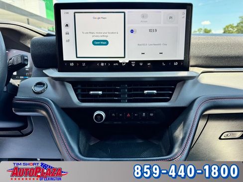 Used 2025 Ford Explorer ST-Line w/ ST-Line Street Pack AWD/4WD image 5