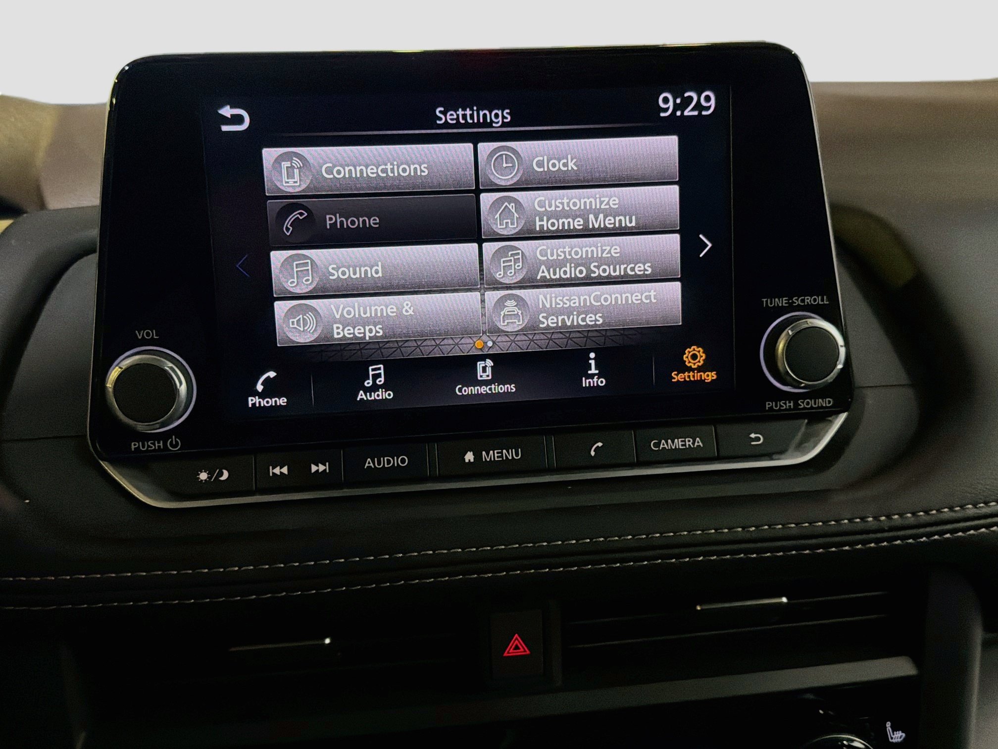 Used 2023 Nissan Rogue SV w/ SV Premium B Package FWD image 29