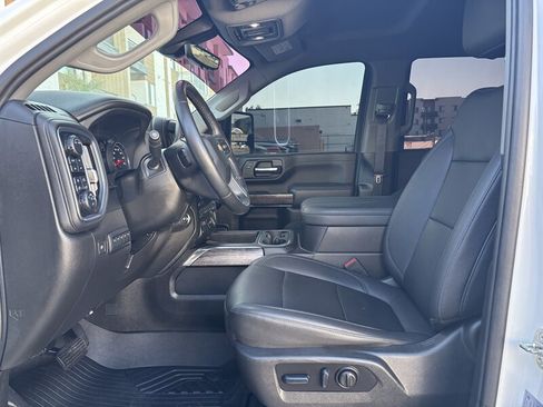 Used 2023 Chevrolet Silverado 2500 LTZ w/ LTZ Premium Package image 18