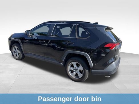 Used 2020 Toyota RAV4 XLE FWD image 10