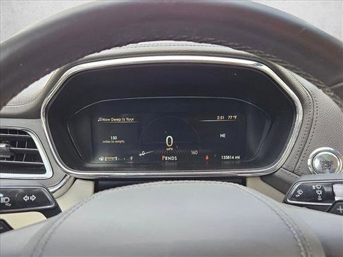 Used 2018 Lincoln Continental Select w/ Continental Climate Package image 20