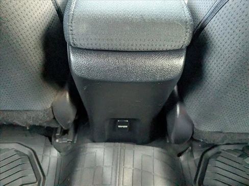 Used 2017 Toyota Prius Prime Plus image 18