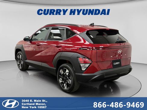 Used 2024 Hyundai Kona SEL image 3
