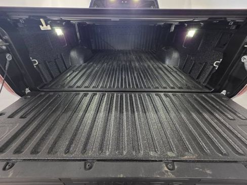 Used 2024 Toyota Tundra Limited AWD/4WD image 21