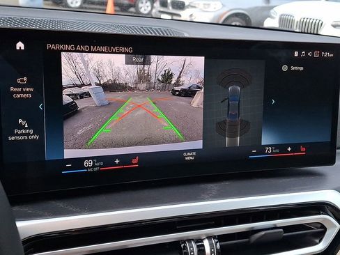 Certified 2023 BMW 330i xDrive Sedan w/ Premium Package AWD/4WD image 15