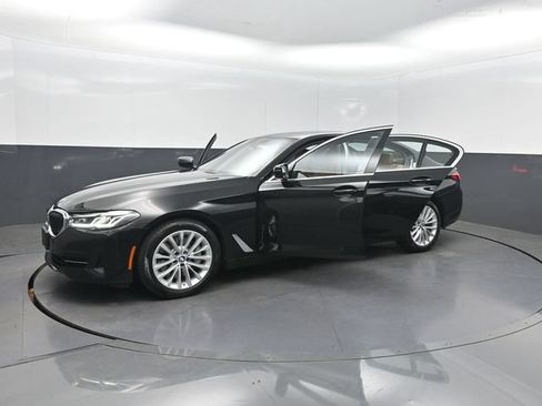 Used 2022 BMW 530i w/ M Sport Package RWD image 35