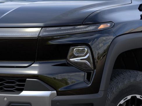 New 2026 Chevrolet Silverado EV Trail Boss w/ Premium Package AWD/4WD image 10
