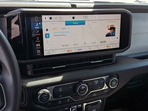 New 2026 Jeep Gladiator Sport AWD/4WD image 11